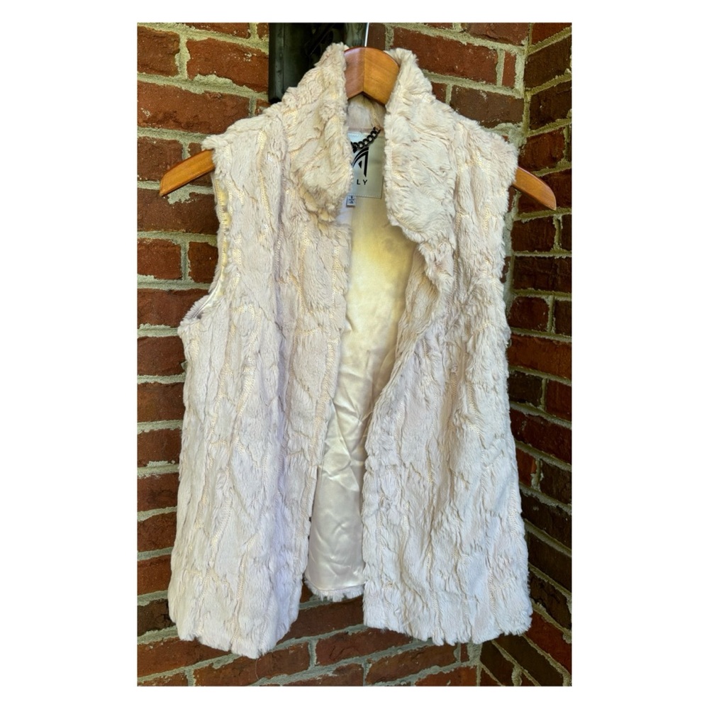 EUC MILLY Kira Sequin Faux Fur Vest in Blush Size Small